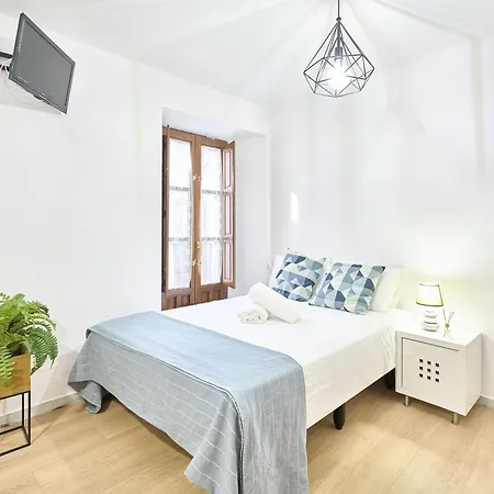 Traviesa 22 By Keyhom Apartment