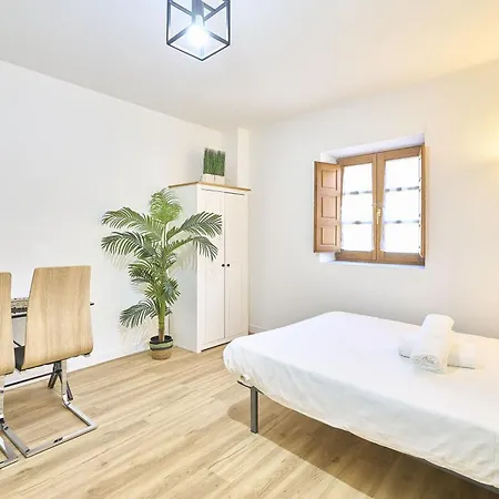 Traviesa 22 * Salamanca